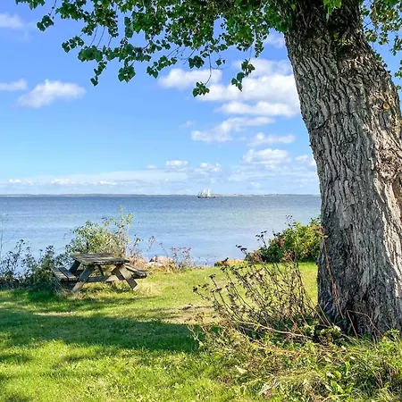 Dom wakacyjny 1 Bedroom Stunning In Vejstrup